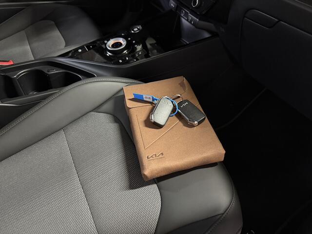 KIA Niro 1.6 GDi Hybrid DynamicLine Navi Camera Pdc
