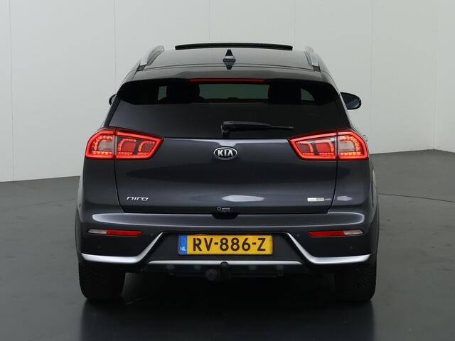 KIA Niro 1.6 GDi Hybrid Edition | Trekhaak | Schuif / Kanteldak | Navigatiesysteem | Parkeercamera | Stoelverwarming | Cruise Control | 18"Lichtmetalen Velgen |