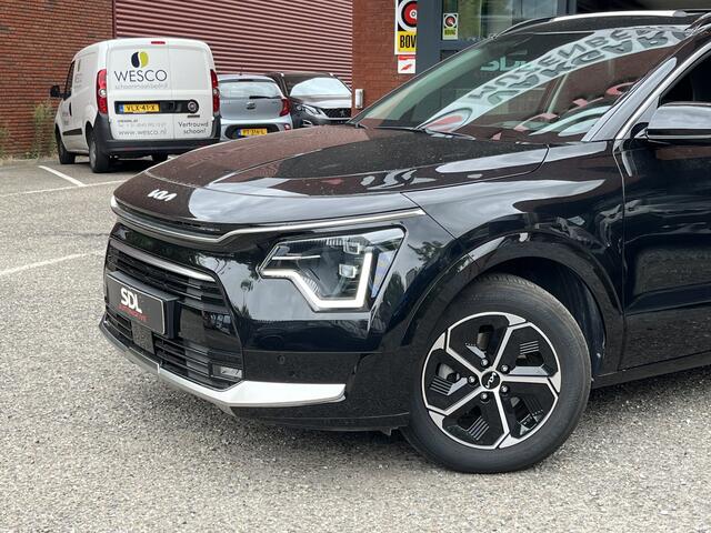 KIA Niro 1.6 GDi Hybrid DynamicPlusLine // SCHUIF-DAK // NAVI // CAMERA // ADAPTIVE CRUISE // CLIMA // ELEK. ACHTERKLEP // HEAD UP DISPLAY //