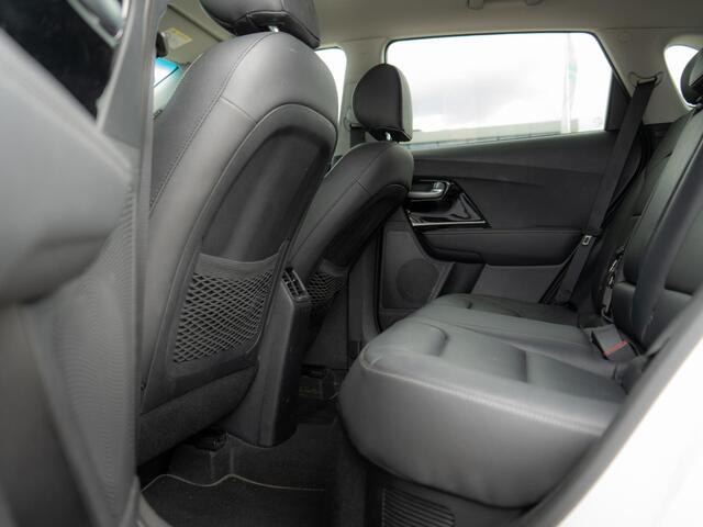 KIA Niro 1.6 GDi Hybrid DynamicPlusLine | Navigatie | Achteruitrijcamera | Stoel en stuurverwarming |