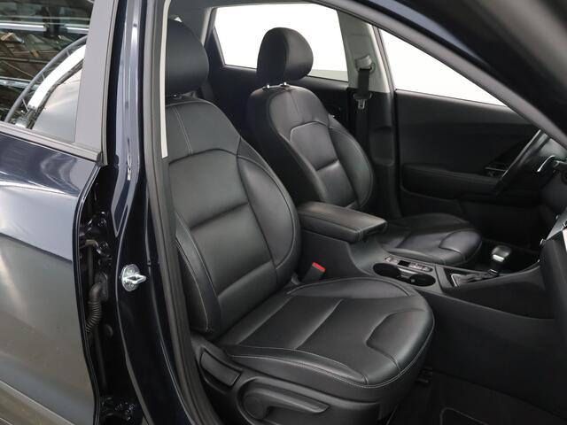 KIA Niro 1.6 GDi Hybrid DynamicPlusLine | Trekhaak | Schuif / Kanteldak | Leder | Stoel/Stuurwielverwarming | Dodehoek Detectie | Keyless Go | Cruise Control Adaptief | Navigatie | Parkeercamera |