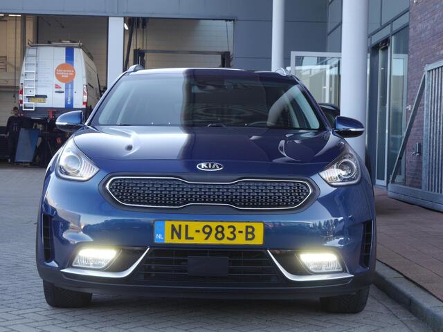 KIA Niro 1.6 GDi Hybrid ExecutiveLine | Automaat | Dodehoek detectie | Adaptieve Cruise | Stoelverwarming | Lederenbekleding | Camera | Xenon verlichting | Parkeersensoren | Navigatie
