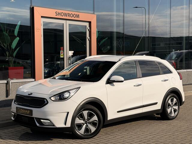 KIA Niro 1.6 GDi Hybrid ComfortLine | ACC | Stoel/Stuurverwarming | Achteruitrijcamera | Afn. Trekhaak | Apple Carplay | Dodehoek |