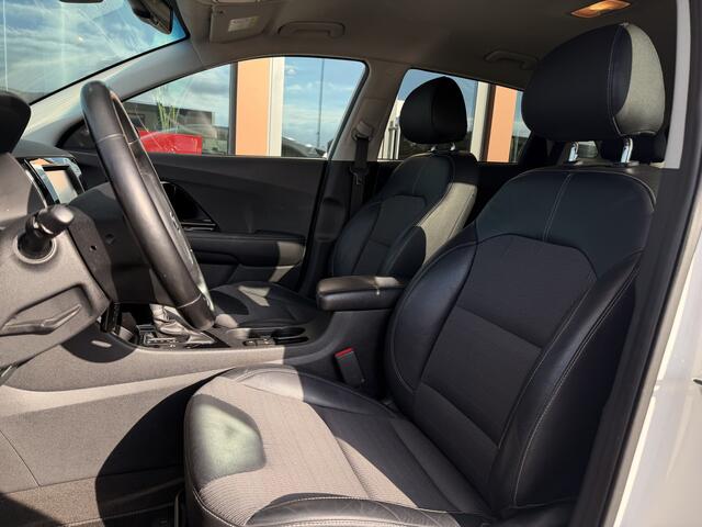 KIA Niro 1.6 GDi Hybrid ComfortLine | ACC | Stoel/Stuurverwarming | Achteruitrijcamera | Afn. Trekhaak | Apple Carplay | Dodehoek |