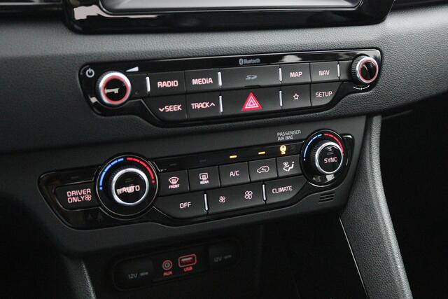 KIA Niro 1.6 GDi Hybrid DynamicLine | Trekhaak | Parkeercamera | Navigatie | Cruise Control