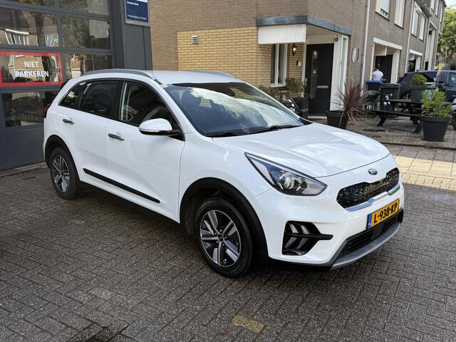 KIA Niro 1.6 GDi Hybrid DynamicLine / Airco clima/ Navigatie/ Cruise/ Apple carplay/ Camera/ PDC/ LMV/ Half leder