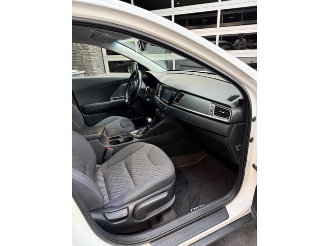 KIA Niro 1.6 GDi PHEV DynamicPlusLine Luxe uitvoering!!