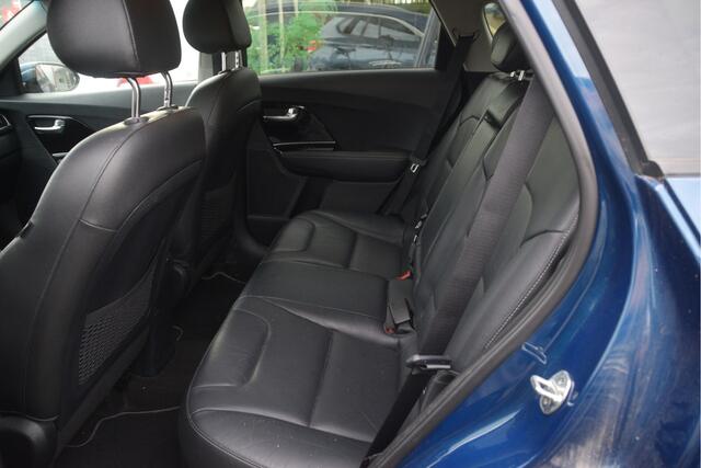 KIA Niro 1.6 GDi Hybrid DynamicPlusLine Carplay | Trekhaak | Camera | LMV | Keyless | Leer