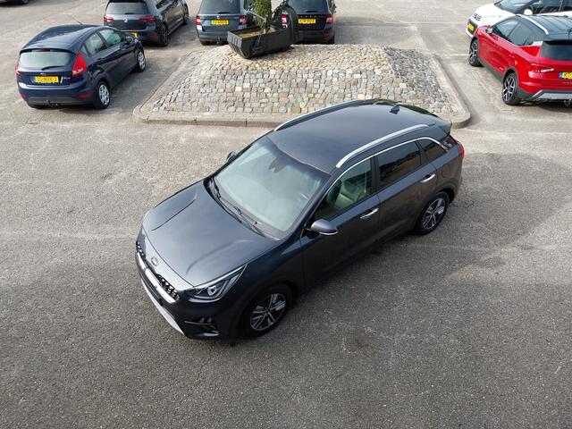 KIA Niro 1.6 GDi Hybrid DynamicLine 1e EIGENAAR TREKHAAK CAMERA ADAPT CRUISE NAVI ECC LED LEER