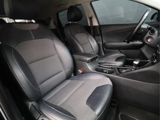 KIA Niro 1.6 GDi Hybrid DynamicLine [APPLE CARPLAY, ANDROID, CRUISE CONTROL, CAMERA, CLIMATE CONTROL, NAVIGATIE, BLUETOOTH, HALF LEDER, RADIO, NIEUWSTAAT]