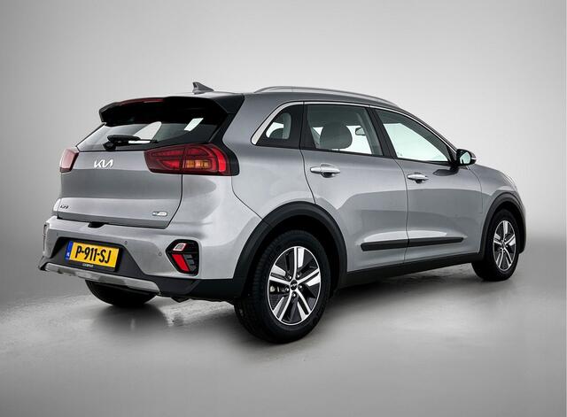 KIA Niro 1.6 GDi Hybrid DynamicLine Half lederen bekleding | Navigatie | Achteruitrijcamera Onderweg-naar-dealer