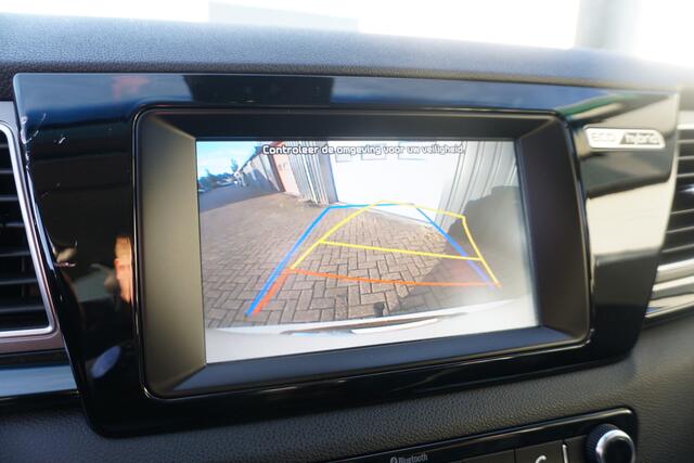 KIA Niro 1.6 GDi Hybrid DynamicLine | CAMERA | TREKHAAK | WIT METALLIC |