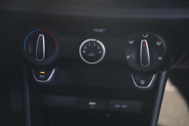 KIA PICANTO 1.0 DPi DynamicLine NAP! Carplay Android Navigatie Camera Airco Cruise 14 inch LMV