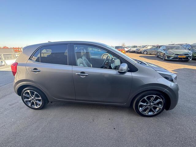 KIA PICANTO 1.0 CVVT Design Edition Navigatie, Lederen bekleding, Smart Key, Achteruitrijcamera, Cruise control, Privacy glass, Nieuw geleverd en dealeronderhouden