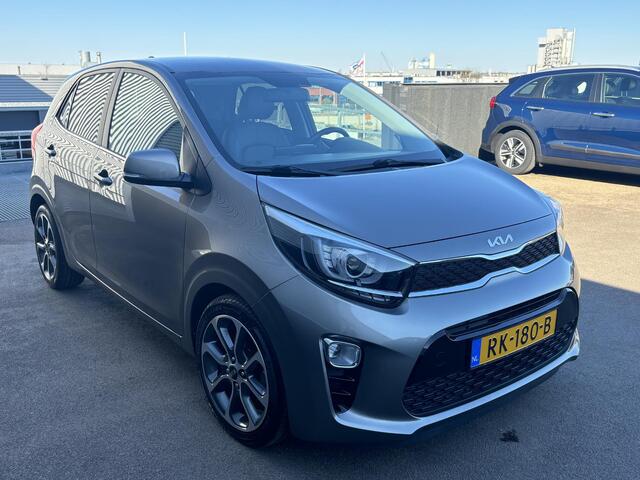 KIA PICANTO 1.0 CVVT Design Edition Navigatie, Lederen bekleding, Smart Key, Achteruitrijcamera, Cruise control, Privacy glass, Nieuw geleverd en dealeronderhouden