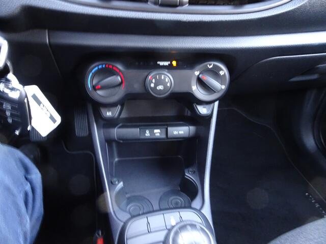 KIA PICANTO 1.0 MPi ComfortPlusLine Airco, achteruitrijcamera, carplay, elektrische ramen, centrale vergrendeling, enz.