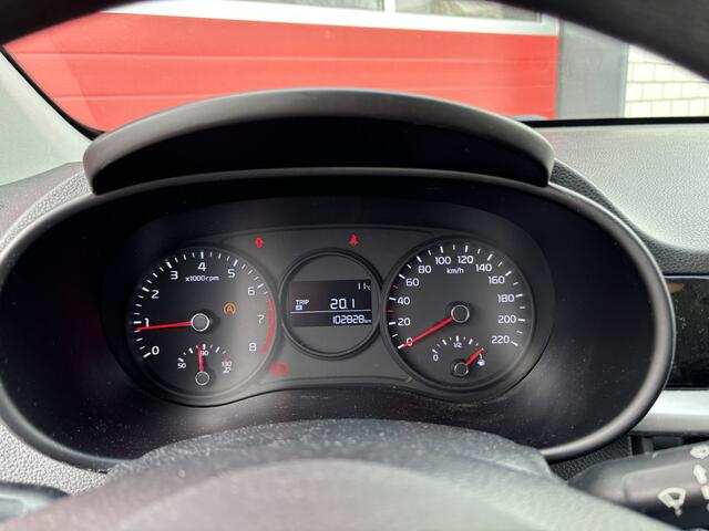 KIA PICANTO 1.0 CVVT ComfortPlusLine Navigator CAMERA / CARPLAY / NAVI / AIRCO / BLUETOOTH / ELEK RAMEN / NL-AUTO