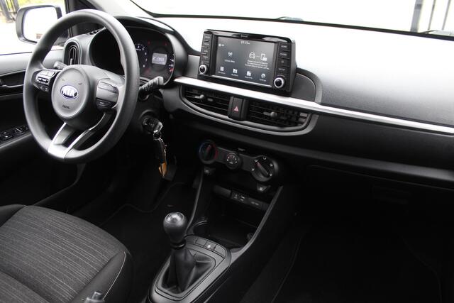 KIA PICANTO 1.0 MPi ComfortPlusLine 1e Eigenaar!!/Airco/Apple carplay/Achteruitrijcamera/Bluetooth/Multifunctioneel stuurwiel/Spraakbediening/Centrale deurvergrendeling/Elektrische ramen/Elektrisch verstelbare spiegels.