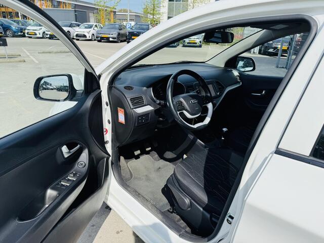 KIA PICANTO 1.0 ComfortPlusLine Navigator Clima | Cruise | Camera | Draaghaak tbv fietsendrager | Privacyglass