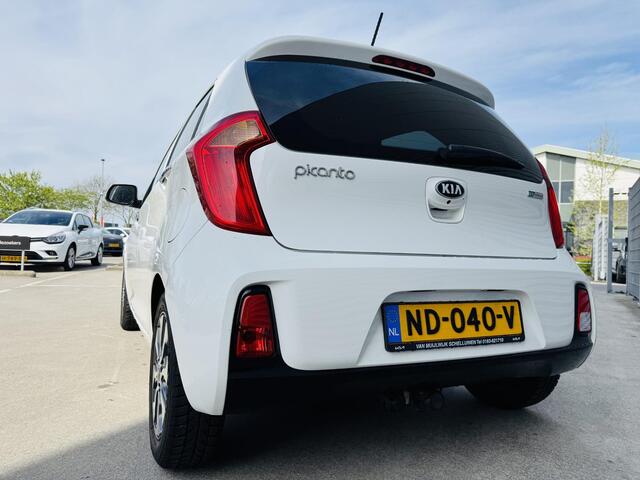 KIA PICANTO 1.0 ComfortPlusLine Navigator Clima | Cruise | Camera | Draaghaak tbv fietsendrager | Privacyglass