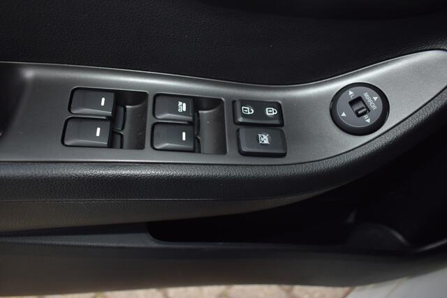 KIA PICANTO 1.0i-12V ISG ColorLine 5-Drs ECC-Airco Cr.Control Radio-CD/MP3+BT 14"LMV SeatWear-bekleding LED 58.625km Tot 10Jr. Kia-Garantie