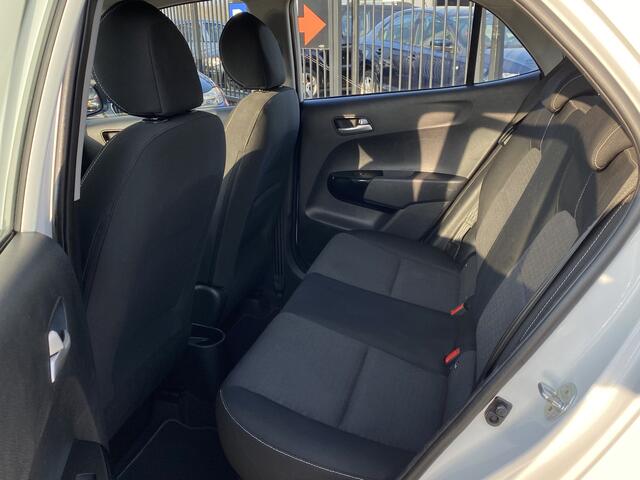 KIA PICANTO 1.0 MPi DynamicLine 5-DEURS, VOL OPTIES, AIRCO, CRUISE CONTROL, ACHTERUITRIJCAMERA, GROOT NAVIGATIE-BLUETOOTH-MULTIMEDIASYSTEEM, 4X ELEK-RAMEN, ISOFIX, AIRBAGS, CENT-VERGRENDELING, LM-VELGEN, 1E EIGENAAR