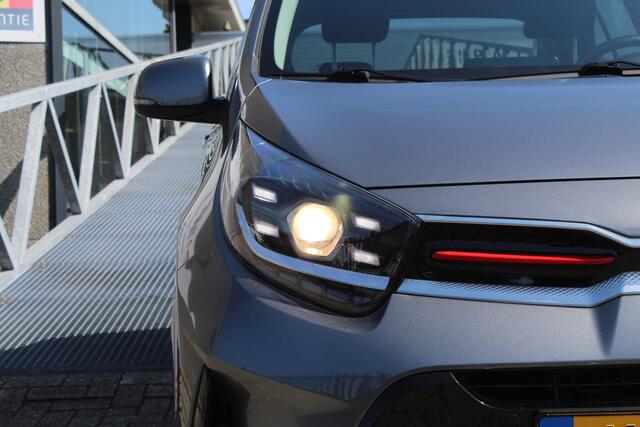 KIA PICANTO 1.0 DPi GT-Line Navigatie/Achteruitrijcamera/Apple carplay/Climate control/Cruise control/Keyless/LED koplampen/DAB/Multifunctioneel stuurwiel/Spraakbediening/15'' Lichtmetalen velgen/Elektrisch inklapbare spiegels.