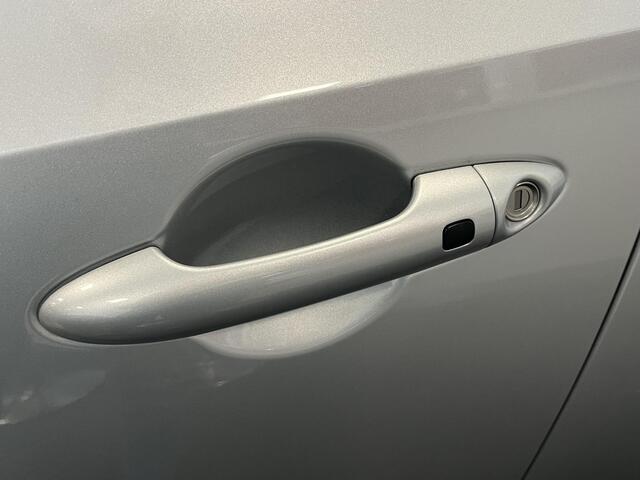 KIA PICANTO GT-line , Schuif en Kanteldak, Keyless Entry, (Vegan) Leren Bekleding), Stoel en Stuurverwarming, Draadloze oplader, Apple Carplay, Android Auto
