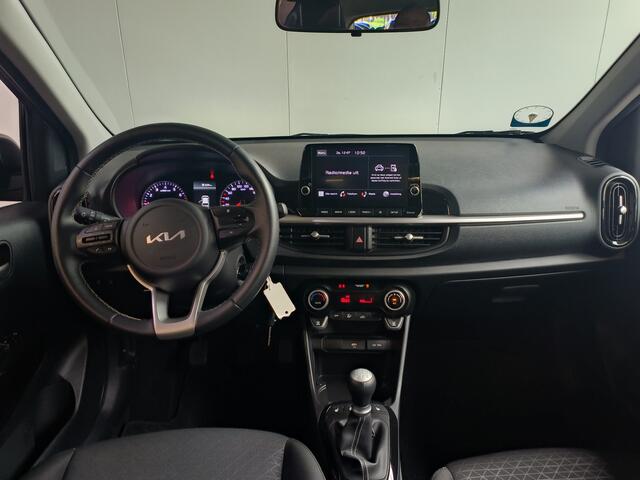 KIA PICANTO 1.0 DPi DynamicLine uit 2024 Rijklaar + Fabrieksgarantie tot 01-2031 Henk Jongen Auto's in Helmond, al 50 jaar service zoals 't hoort!