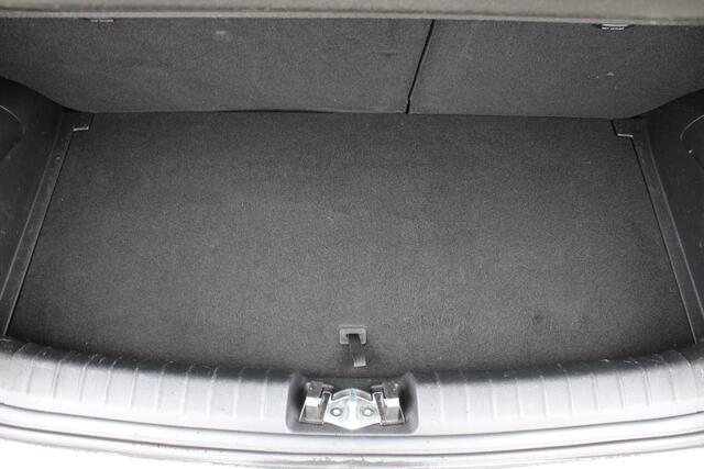 KIA PICANTO 1.0 CVVT First Edition 5-Drs | Trekhaak | Camera | Climate | Cruise control | Privacy glas | LM Velgen