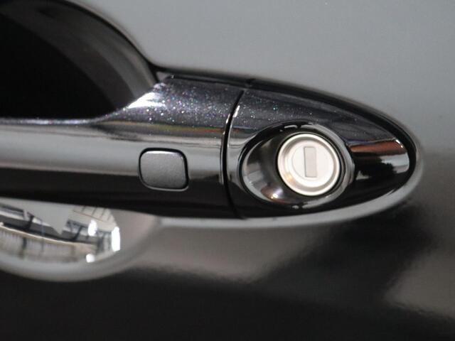 KIA PICANTO 1.0 DPI GT-Line | Panoramaschuifdak | Stoelverwarming | Achteruitrijcamera | Dodehoekassistentie | LED-koplampen | Climate control |