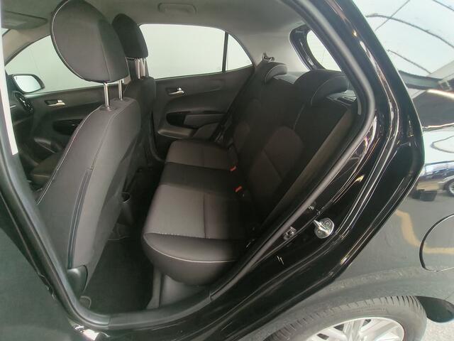 KIA PICANTO 1.0 DPi DynamicLine uit 2023 Rijklaar + Fabrieksgarantie tot 02-2030 Henk Jongen Auto's in Helmond, al 50 jaar service zoals 't hoort!