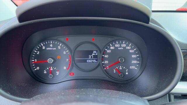 KIA PICANTO 1.0 CVVT First Edition 5 PERS / CARPLAY / CAMERA / CRUISE CONTROL / NAVI / CLIMA / BLUETOOTH / NL-AUTO