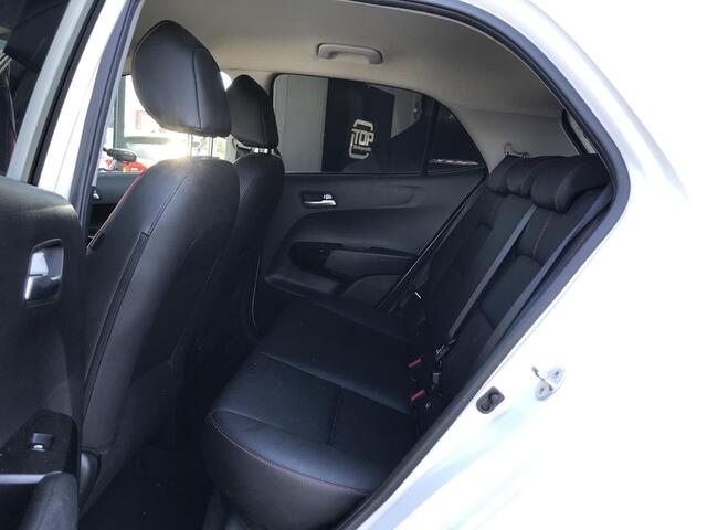 KIA PICANTO 1.0 GT-Line 100PK Lage KM stand!