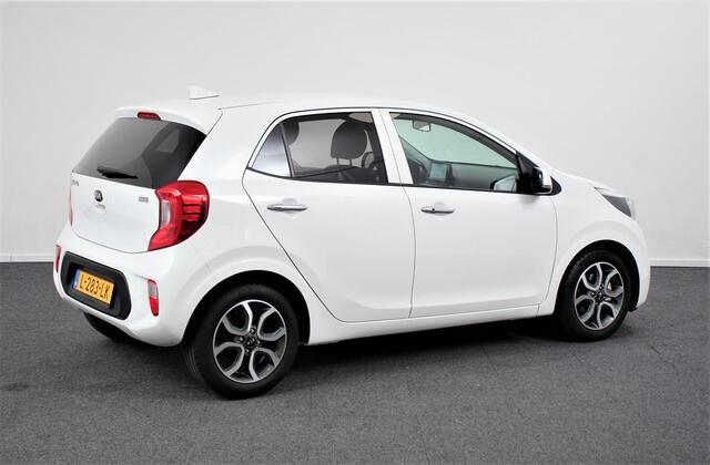 KIA PICANTO 1.0 DPi Automaat DynamicPlusLine Navigatie Climate Control Camera Parkeer Sensoren Cruise control Led DAB Lichtmetalen velgen Extra getint glas
