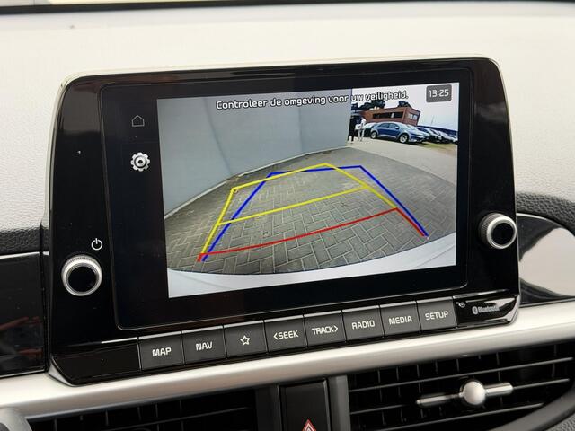 KIA PICANTO 1.0 DPi DynamicPlusLine / Eerste Eigenaar / Volledig Onderhouden / Fabrieksgarantie tot 3-2029 / Navigatie / Camera / Parkeersensoren Achter / Clima / Cruise / Centrale Deur Vergrendeling / DAB / Apple Carplay & Android Auto /