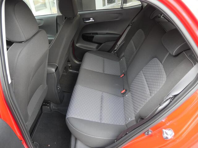 KIA PICANTO 1.0 DPI ExecutiveLine | Allseason banden | Stoel Stuur verwarming | LED | Keyless | Navi | Clima |