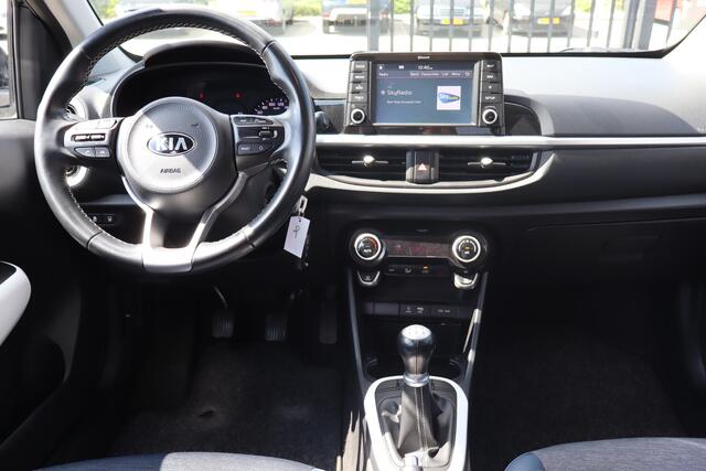 KIA PICANTO 1.0 CVVT Colour Edition Nederlandse auto! Achteruitrijcamera/Apple carplay/Cruise control/Climate control/Navigatie/Licht metalen velgen/Elektrische ramen/Centrale deurvergrendeling