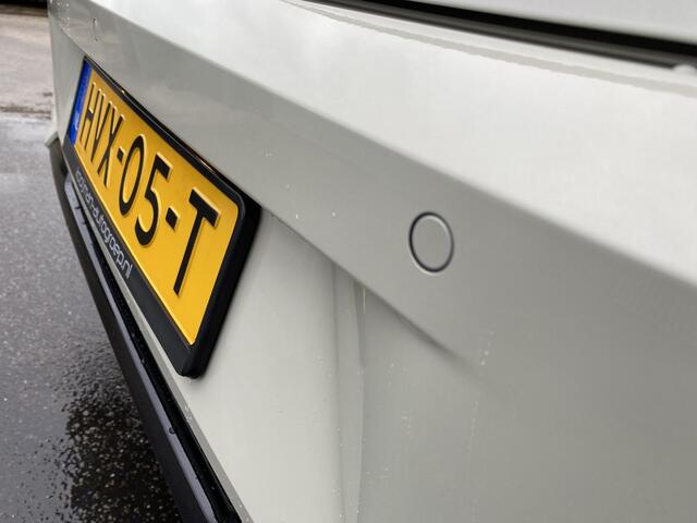 KIA PICANTO 1.0 DPI DynamicLine 5p. NL-auto, lage KM stand, parkeersensoren, navigatie, Apple CarPlay/Android auto, achteruitrijcamera,