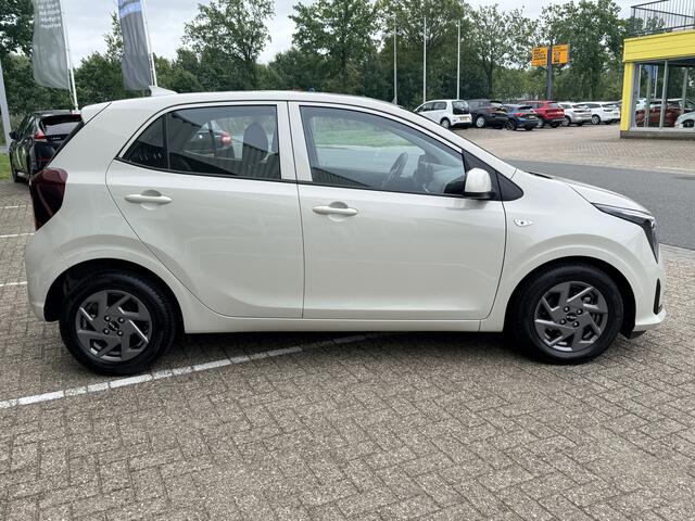 KIA PICANTO 1.0 DPI DynamicLine | Stoel- en stuurverwarming | DAB | Navi | Apple/Android | Camera | Cruise control