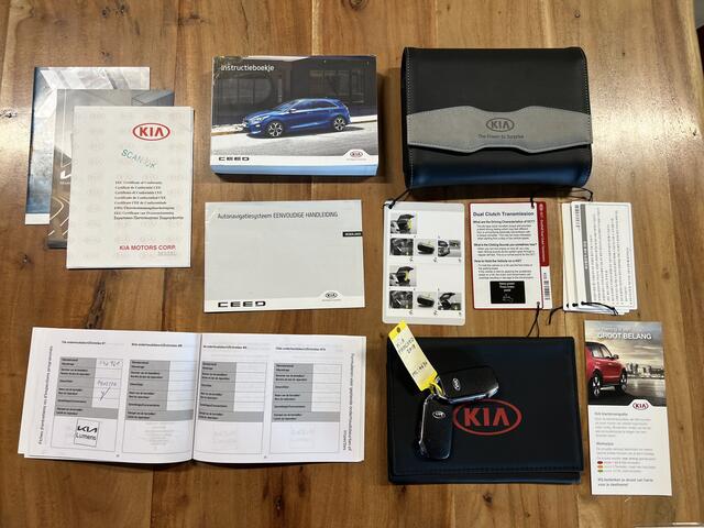 KIA PRO CEE D ProCeed 1.6 T-GDI GT *1e Eigenaar* Panoramadak / Leder/Alcantara / Adaptive Cruise / Stoel/Stuurverwarming / Camera / JBL / Keyless / 18"LMV