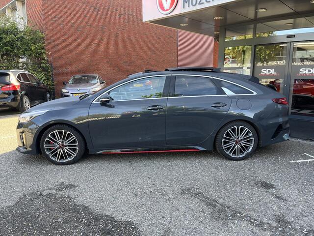 KIA PRO CEE D ProCeed 1.6 T-GDI GT 66.000KM!! 204 PK!! // SCHUIF-KANTELDAK // JBL // ELEK. KLEP // ADAPT. CRUISE // CLIMA // CAMERA // PDC //