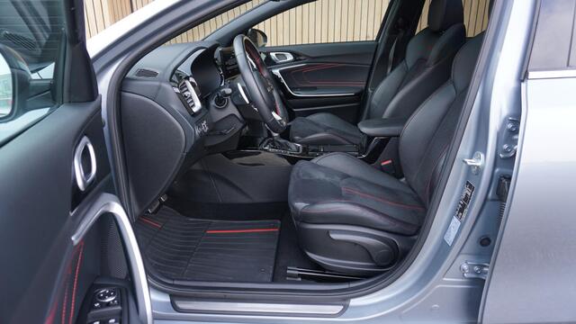 KIA PRO CEE D ProCeed 1.6 T-GDI 204pk GT *Facelift* Pano.Dak JBL Virtual Leder/Alcantara 19inch LM Stoel & Stuurverwarming 46968km!