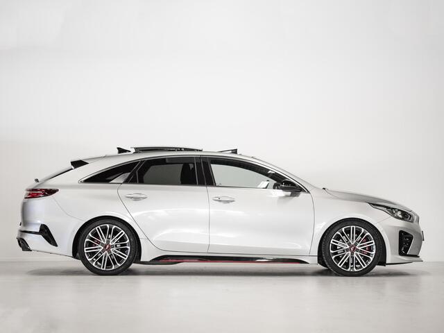 KIA PRO CEE D ProCeed 1.6 T-GDi GT Pano Virtual ACC Memory