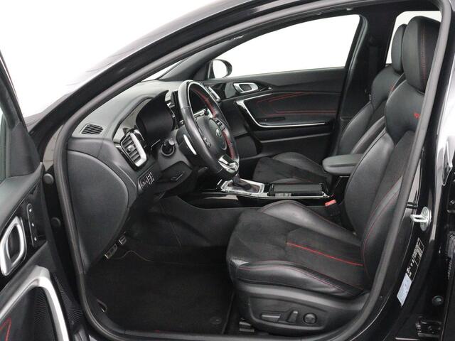 KIA PRO CEE D ProCeed 1.6 T-GDI GT | 204pk | Panoramadak | Leder/Alcantara | Stoel & stuurverwarming | Trekhaak | Adaptive cruise | JBL Sound | Carplay | Camera | Navigatie | Full LED | Keyless | Achterbankverwarming