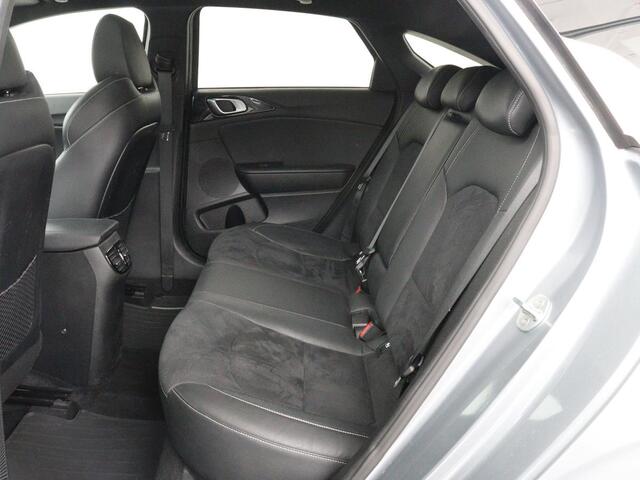 KIA PRO CEE D ProCeed 1.5 T-GDI GT-Line | Panoramadak | Stoel & stuurverwarming | Trekhaak | Leder/Alcantara | Adaptive cruise | Carplay | Full LED | Navigatie | Camera | Keyless