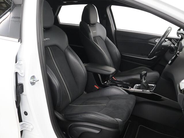 KIA PRO CEE D ProCeed 1.0 T-GDi GT-Line | Navigatie | Panoramadak | Parkeercamera | Climate Control | Apple Carplay/Android Carplay | Cruise Control | Keyless Entry/Go |