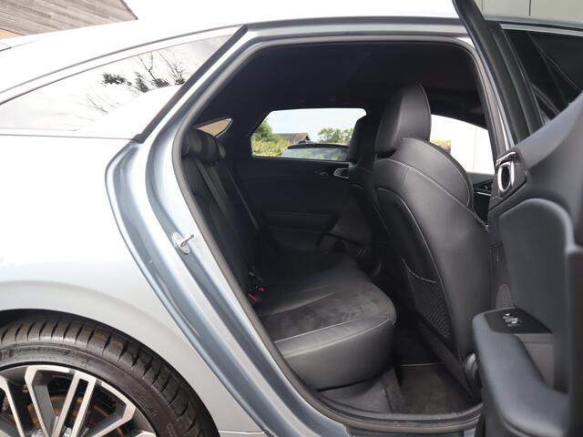 KIA PRO CEE D ProCeed 1.5 T-GDi GT-PlusLine / Pano / JBL / Half Leder / Pilot Assist / Stoel & Stuurverwarming
