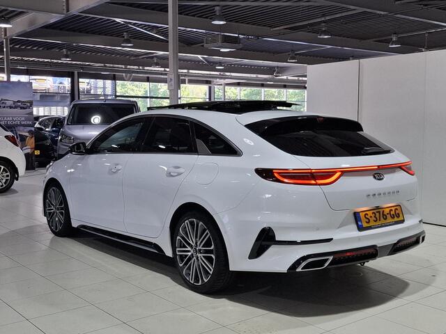 KIA PRO CEE D ProCeed 1.5 T-GDI GT-PlusLine Automaat, 18 inch, Stoel en Stuur verwarming, Schuif kantel dak, Apple Carplay/Android Auto, Navigatie, Camera.