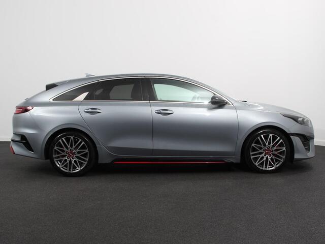 KIA PRO CEE D ProCeed 1.6 T-GDi 204pk! Automaat GT Navigatie Apple CarPlay / Android Auto Camera Adaptieve Cruise Control Stoelverwarming Keyless Entery DAB Parkeersensoren